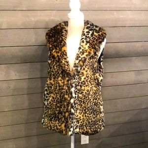 Faux fur vest with pockets